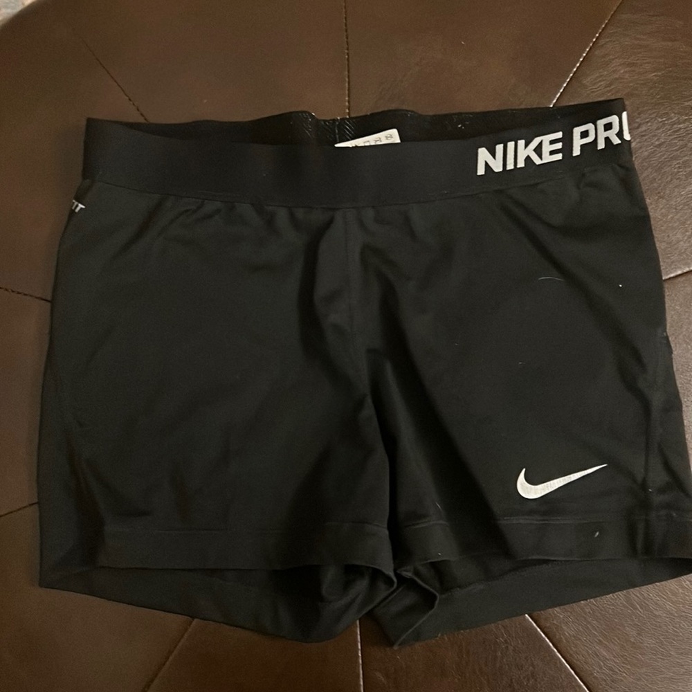Black Nike Pros